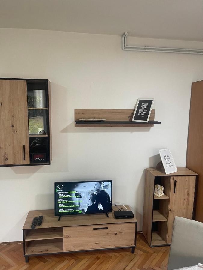 Aloha Apartment Yeni Pazar Dış mekan fotoğraf