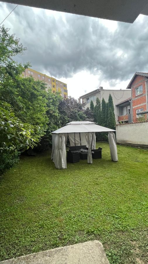 Aloha Apartment Yeni Pazar Dış mekan fotoğraf